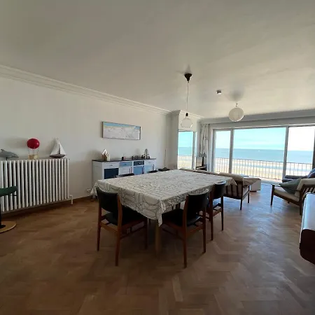 Apartment Oase At The Sea De Haan